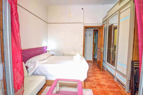 #7763 - Las Ventanas | Holiday Rentals | Hello Homes Sitges