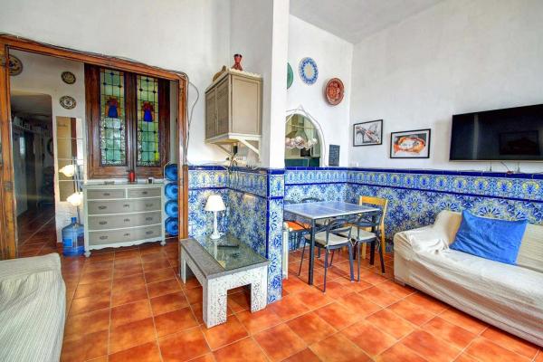#7764 - Las Ventanas | Holiday Rentals | Hello Homes Sitges