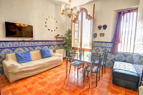 #7765 - Las Ventanas | Holiday Rentals | Hello Homes Sitges