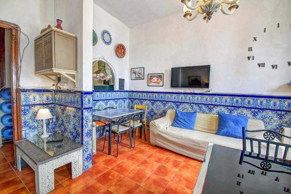 #7781 - Las Ventanas | Holiday Rentals | Hello Homes Sitges