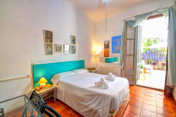 #7786 - Las Ventanas | Holiday Rentals | Hello Homes Sitges