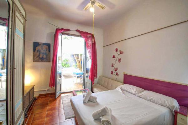 #7790 - Las Ventanas | Holiday Rentals | Hello Homes Sitges