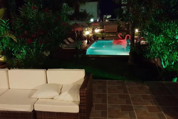 #7827 - Villa Paradise | Holiday Rentals | Hello Homes Sitges