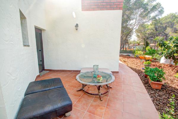 #7845 - Relax house | Holiday Rentals | Hello Homes Sitges