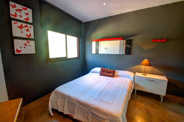 #7858 - Relax house | Holiday Rentals | Hello Homes Sitges