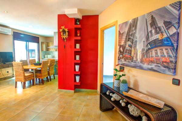 #7864 - Relax house | Holiday Rentals | Hello Homes Sitges