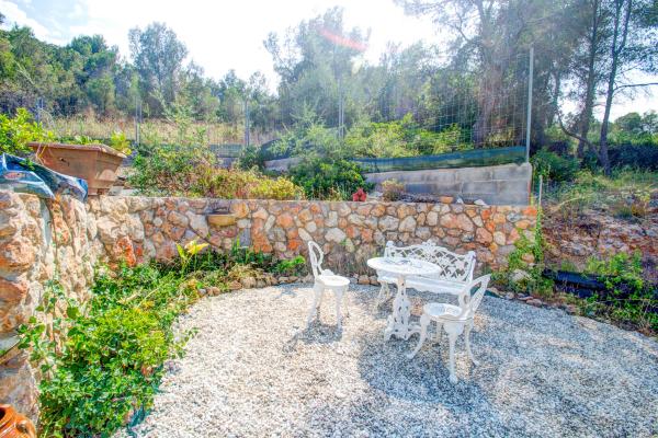 #7867 - Relax house | Holiday Rentals | Hello Homes Sitges