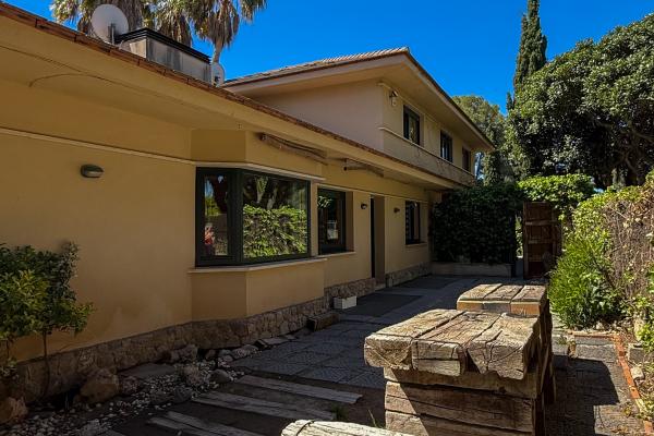 #78694 - Villa Terramar | Lloguer Turístic | Hello Homes Sitges