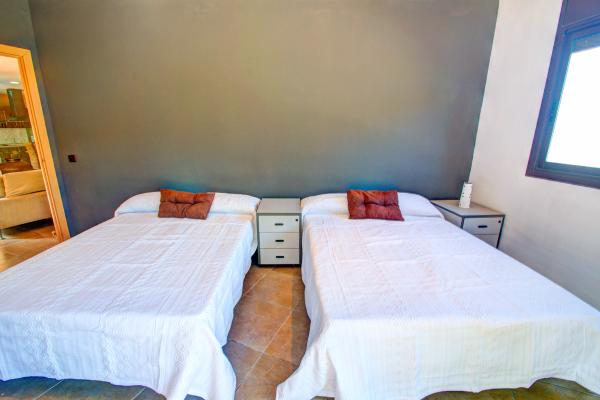 #7872 - Relax house | Holiday Rentals | Hello Homes Sitges