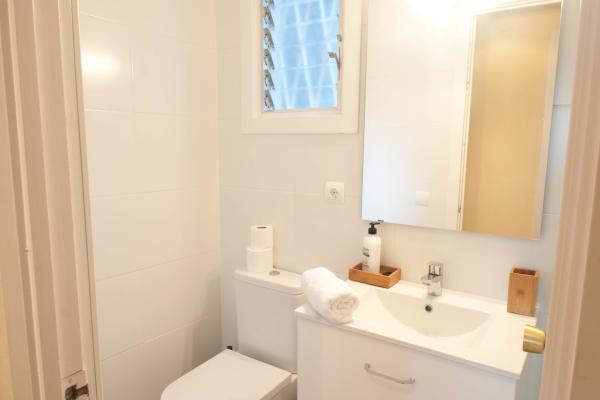 #7899 - Casa del Mar | Holiday Rentals | Hello Homes Sitges