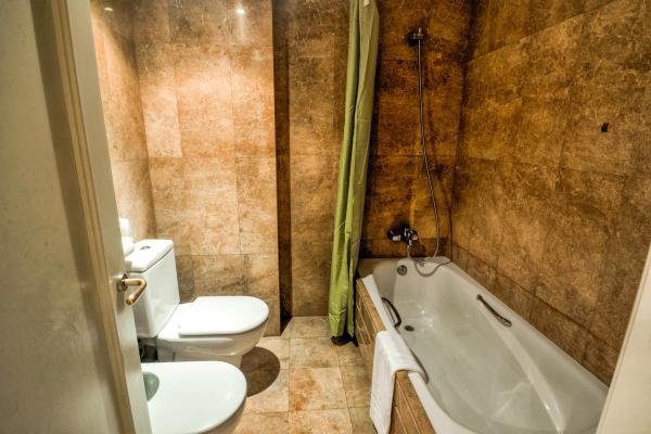 #7993 - DUPLEX PARK DE MAR | Holiday Rentals | Hello Homes Sitges
