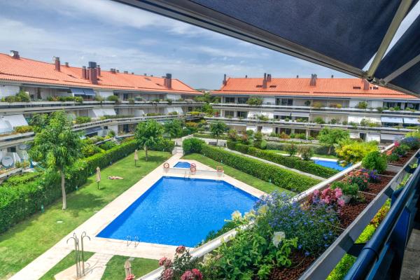 #8007 - DUPLEX PARK DE MAR | Holiday Rentals | Hello Homes Sitges