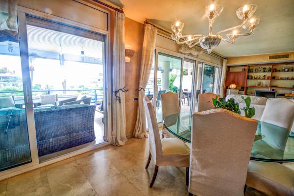 #8009 - DUPLEX PARK DE MAR | Holiday Rentals | Hello Homes Sitges