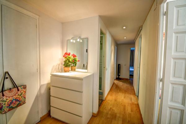 #8123 - San Sebastian 3BR | Holiday Rentals | Hello Homes Sitges
