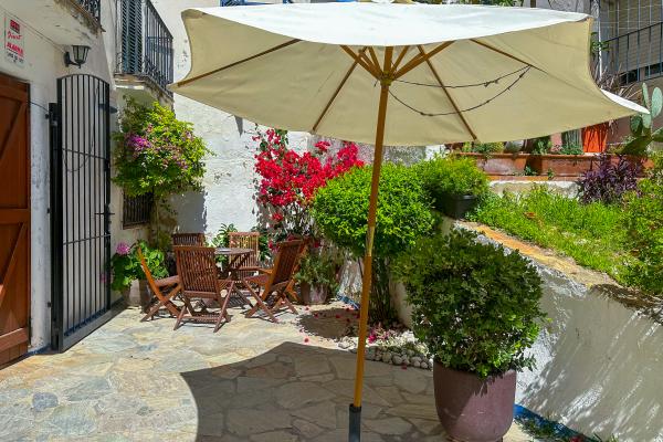 #81612 - Charming House | Holiday Rentals | Hello Homes Sitges