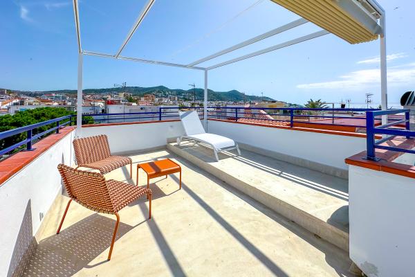 #81662 - Atico Panoramic Seaview | Holiday Rentals | Hello Homes Sitges