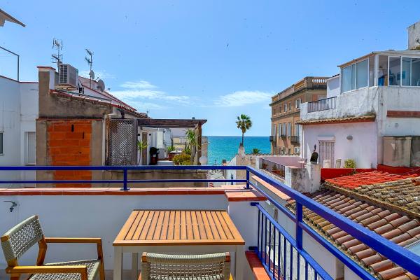 #81667 - Atico Panoramic Seaview | Holiday Rentals | Hello Homes Sitges