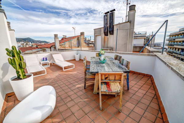 #8201 - Beachstyle Penthouse | Affitto Vacanze | Hello Homes Sitges