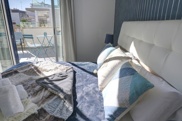 #8258 - Beachstyle Penthouse | Affitto Vacanze | Hello Homes Sitges