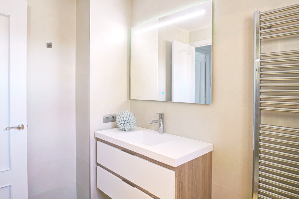 #8269 - Beachstyle Penthouse | Affitto Vacanze | Hello Homes Sitges