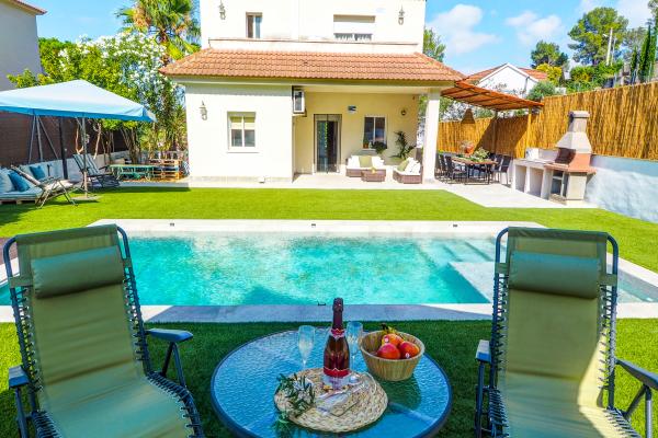 #82836 - Villa Claudia | Аренда для отпуска | Hello Homes Sitges