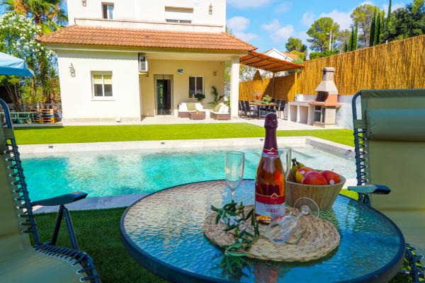 #82837 - Villa Claudia | Аренда для отпуска | Hello Homes Sitges