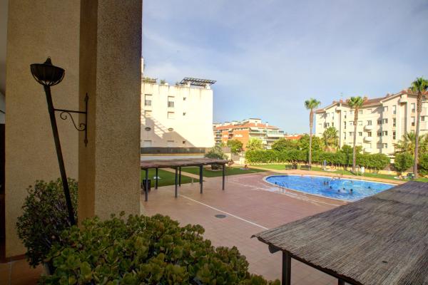 #8316 - Duplex white Can Pei | Holiday Rentals | Hello Homes Sitges