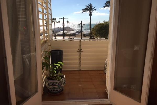 #8371 - Casa del Mar | Holiday Rentals | Hello Homes Sitges
