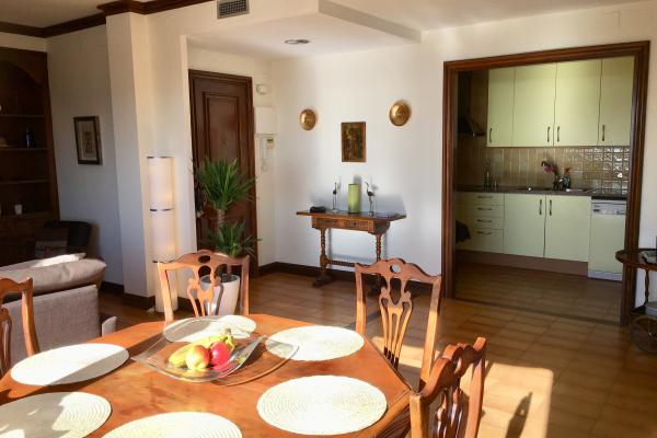 #8372 - Casa del Mar | Holiday Rentals | Hello Homes Sitges