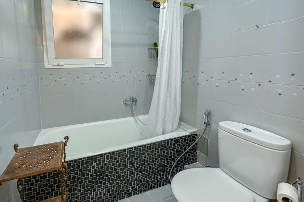 #84143 - Front Beach Apartment | Alquiler Vacacional | Hello Homes Sitges