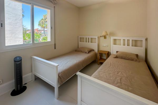 #84144 - Front Beach Apartment | Alquiler Vacacional | Hello Homes Sitges