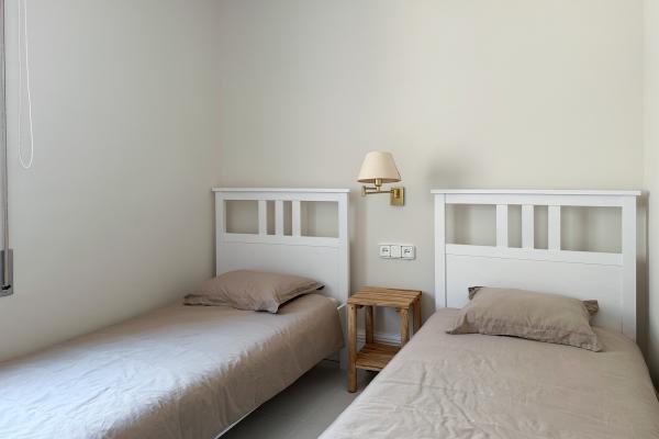 #84147 - Front Beach Apartment | Alquiler Vacacional | Hello Homes Sitges