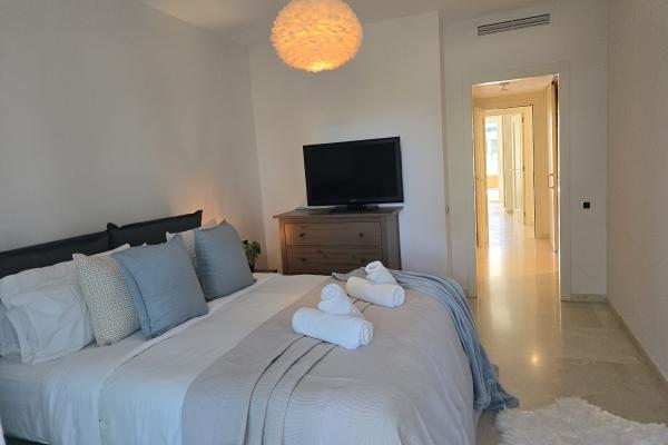#84683 - Golf Apartment | Lloguer Turístic | Hello Homes Sitges
