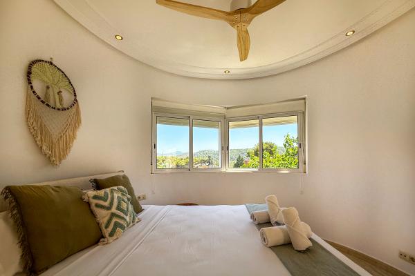 #85366 - Villa Claudia | Ferieudlejning | Hello Homes Sitges