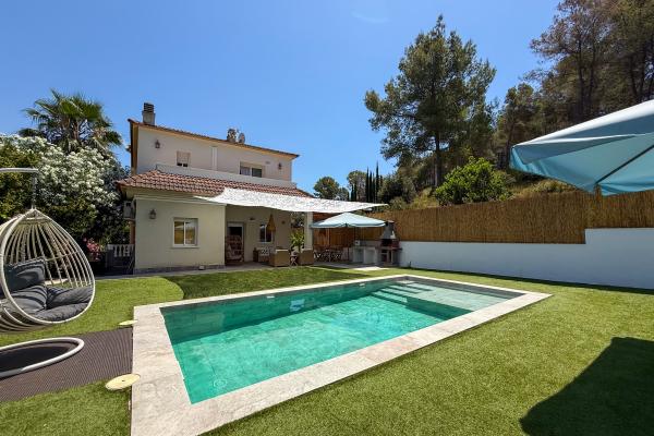 #85407 - Villa Claudia | Ferieudlejning | Hello Homes Sitges