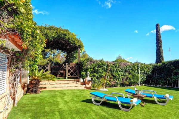 #8647 - Villa Tropicana | Lloguer Turístic | Hello Homes Sitges