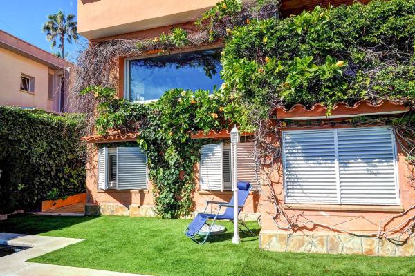 #8649 - Villa Tropicana | Lloguer Turístic | Hello Homes Sitges