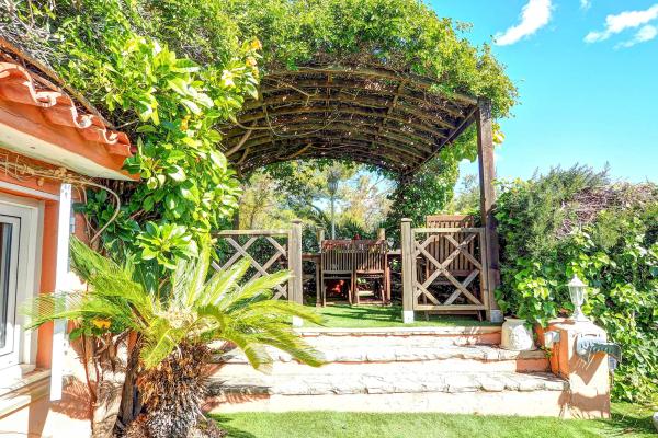#8659 - Villa Tropicana | Lloguer Turístic | Hello Homes Sitges