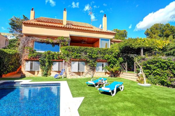 #8666 - Villa Tropicana | Lloguer Turístic | Hello Homes Sitges