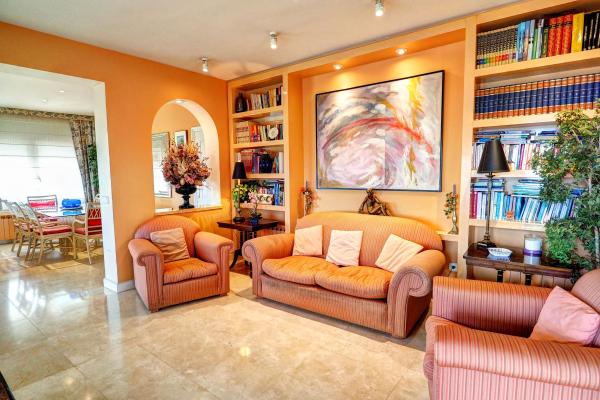 #8669 - Villa Tropicana | Lloguer Turístic | Hello Homes Sitges