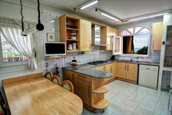 #8679 - Villa Tropicana | Lloguer Turístic | Hello Homes Sitges