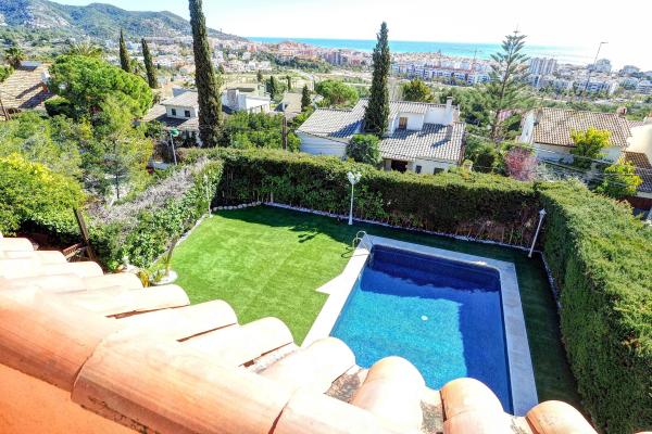 #8703 - Villa Tropicana | Lloguer Turístic | Hello Homes Sitges