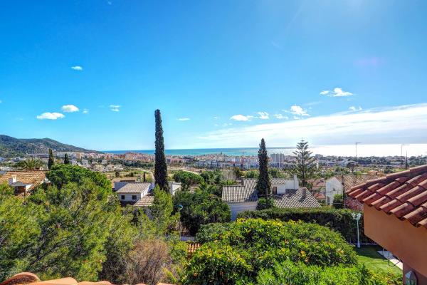 #8705 - Villa Tropicana | Lloguer Turístic | Hello Homes Sitges