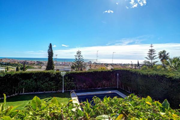 #8706 - Villa Tropicana | Lloguer Turístic | Hello Homes Sitges