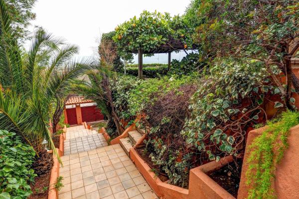 #8707 - Villa Tropicana | Lloguer Turístic | Hello Homes Sitges