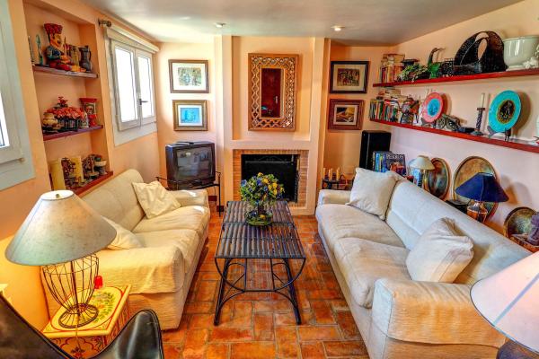 #8708 - Villa Tropicana | Lloguer Turístic | Hello Homes Sitges