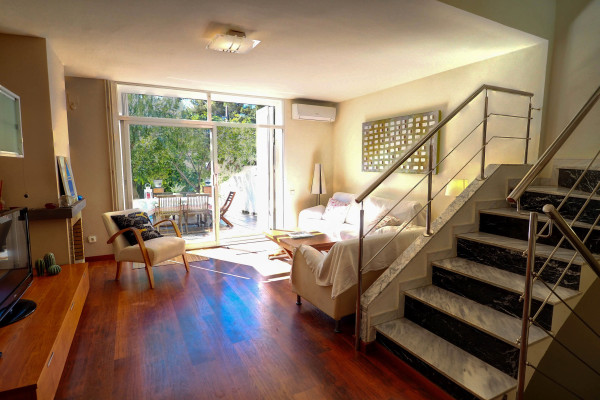 #8796 - SUNNY TRIPLEX | Holiday Rentals | Hello Homes Sitges