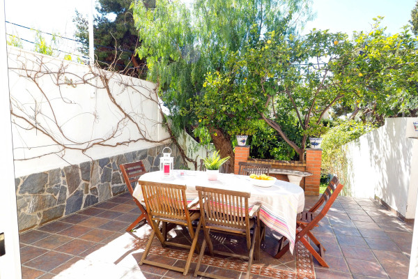 #8813 - SUNNY TRIPLEX | Holiday Rentals | Hello Homes Sitges