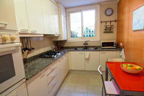 #8816 - SUNNY TRIPLEX | Holiday Rentals | Hello Homes Sitges