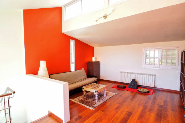 #8819 - SUNNY TRIPLEX | Holiday Rentals | Hello Homes Sitges